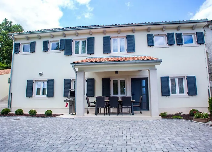 Orljak Villa